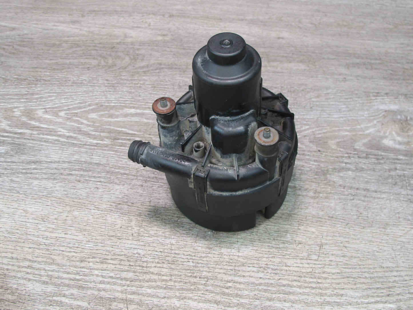 1997-2004 Porsche 911 Carrera 996 Engine Secondary Air Injection Cooling Pump