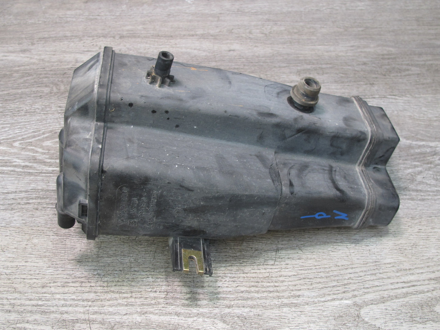 1999-2005 Porsche 911 Carrera 996 Fuel Evap Vapor Charcoal Canister 99620122107
