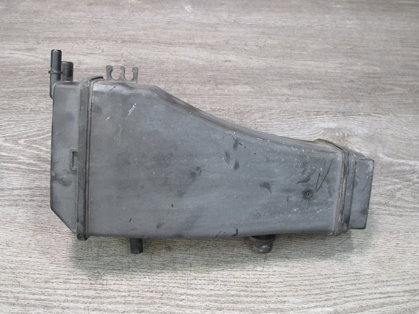 1999-2005 Porsche 911 Carrera 996 Fuel Evap Vapor Charcoal Canister 99620122107