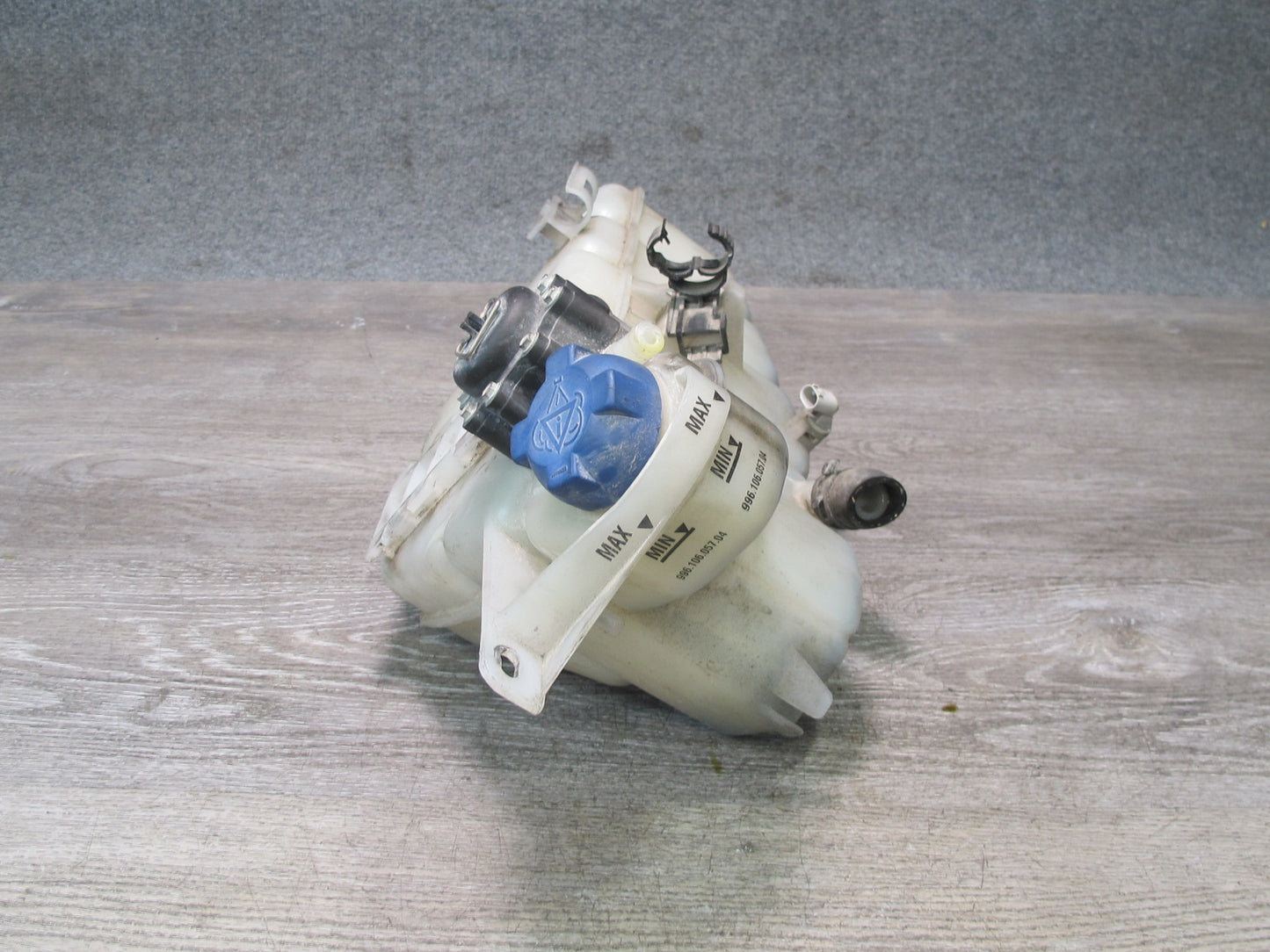 1999-2005 Porsche 911 996 Engine Coolant Expansion Overflow Reservoir Tank