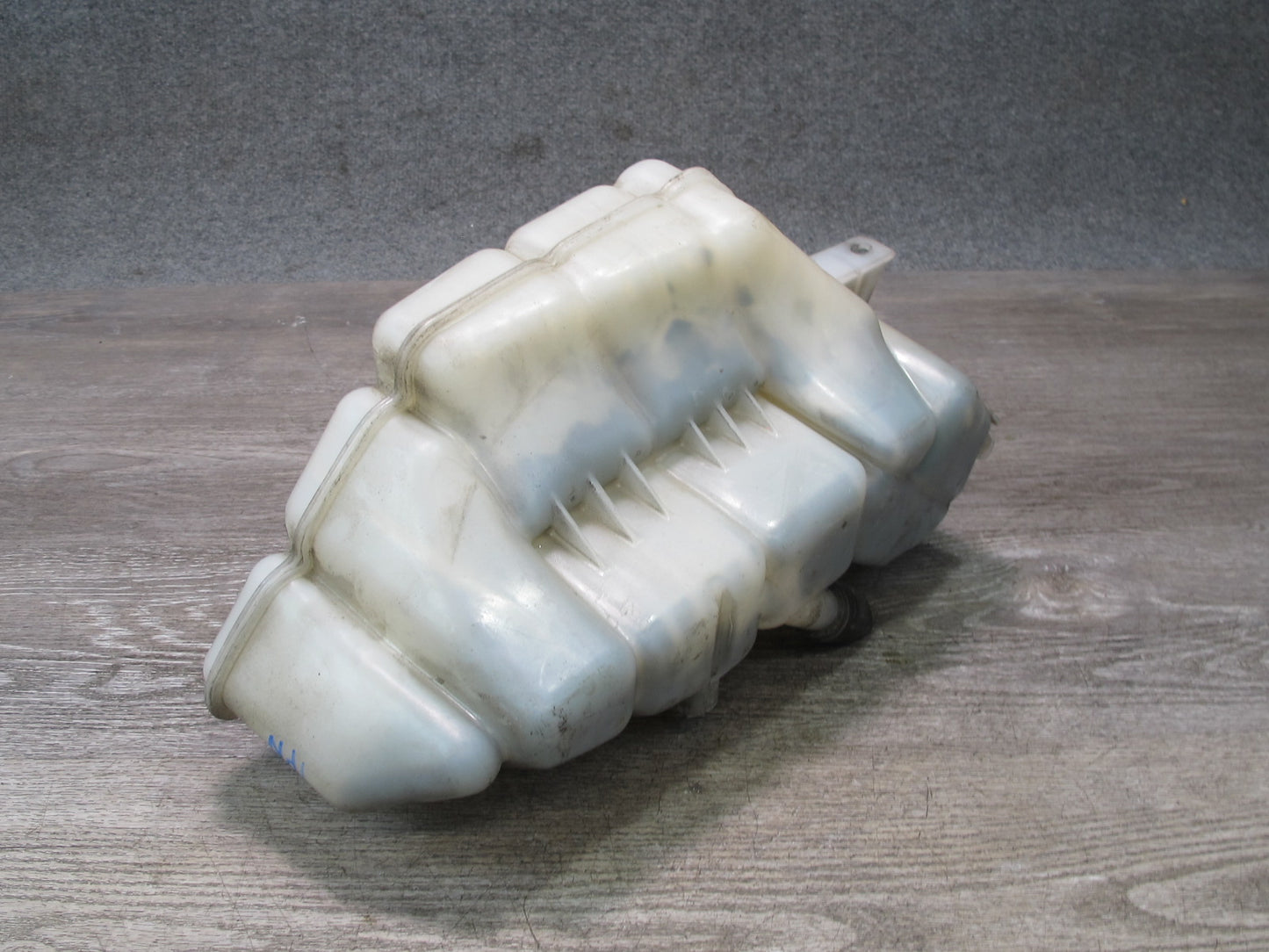 1999-2005 Porsche 911 996 Engine Coolant Expansion Overflow Reservoir Tank