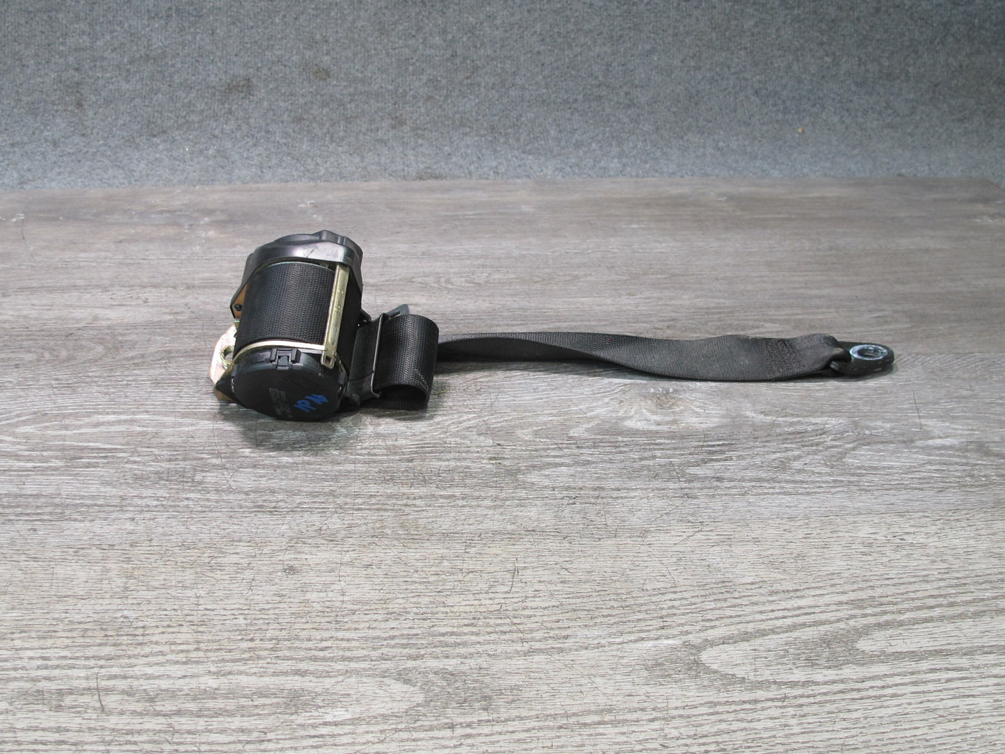 02-05 PORSCHE 911 CARRERA 996 CONVERTIBLE REAR RIGHT & LEFT SIDE SEATBELT RETRACTOR SET OEM