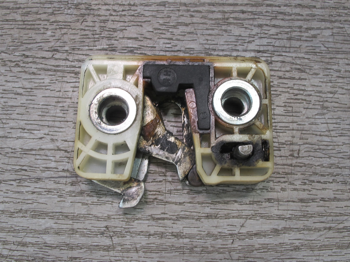 1984-1995 Porsche 928 S 944 924 Left Driver Side Door Lock Latch 92853715303