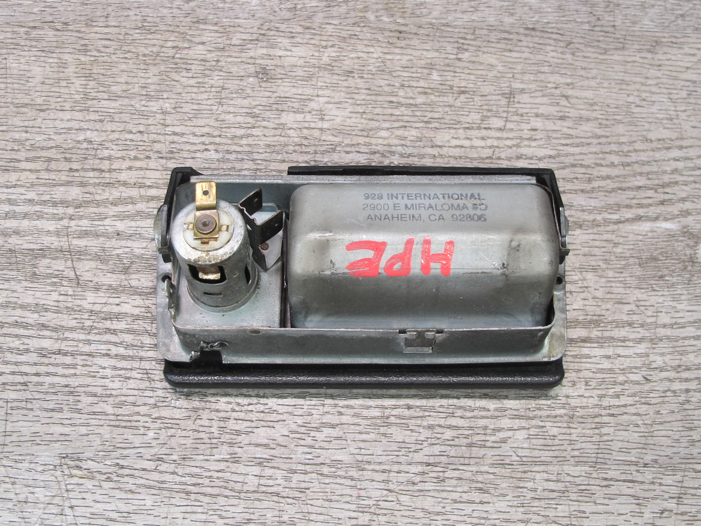 1984-1995 Porsche 928 S Center Console Ashtray w Outlet Socket Black