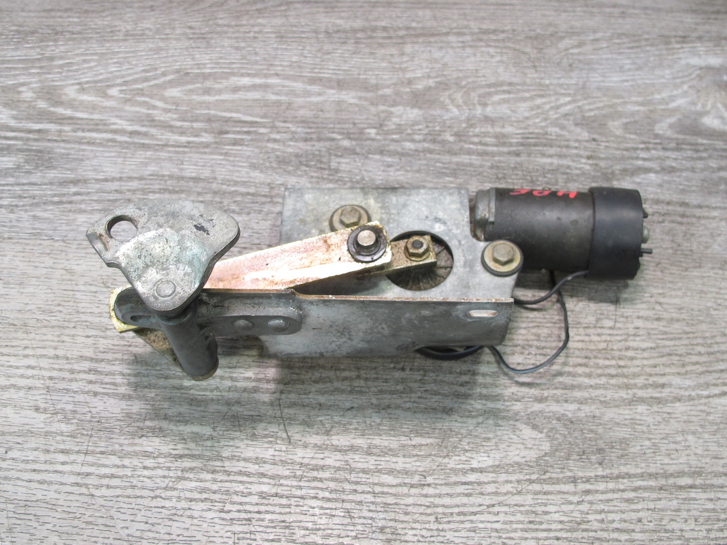 1984-1995 Porsche 928 S Rear Hatch Trunk Tailgate Wiper Motor Assembly
