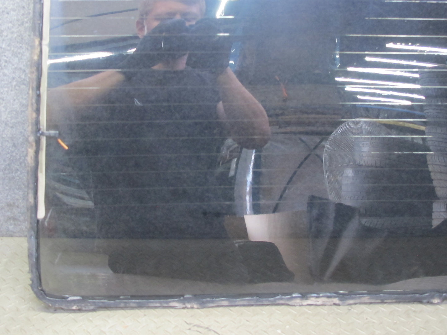 1984-1986 Porsche 928 S Rear Hatch Trunk Lid Liftgate Tailgate Glass Window