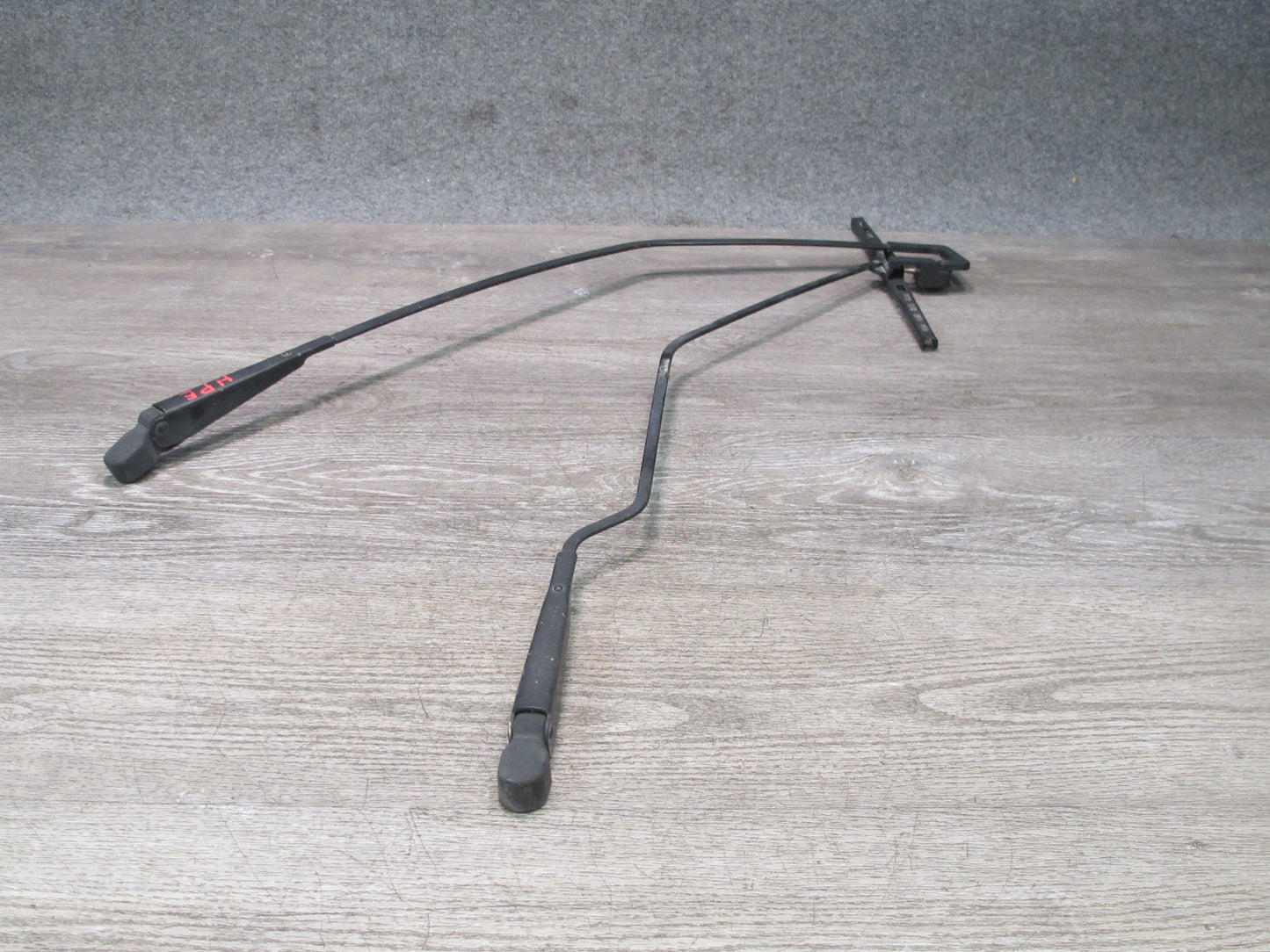 1983-1986 Porsche 928 S Set of 2 Rear Hatch Tailgate Trunk Wiper Arm