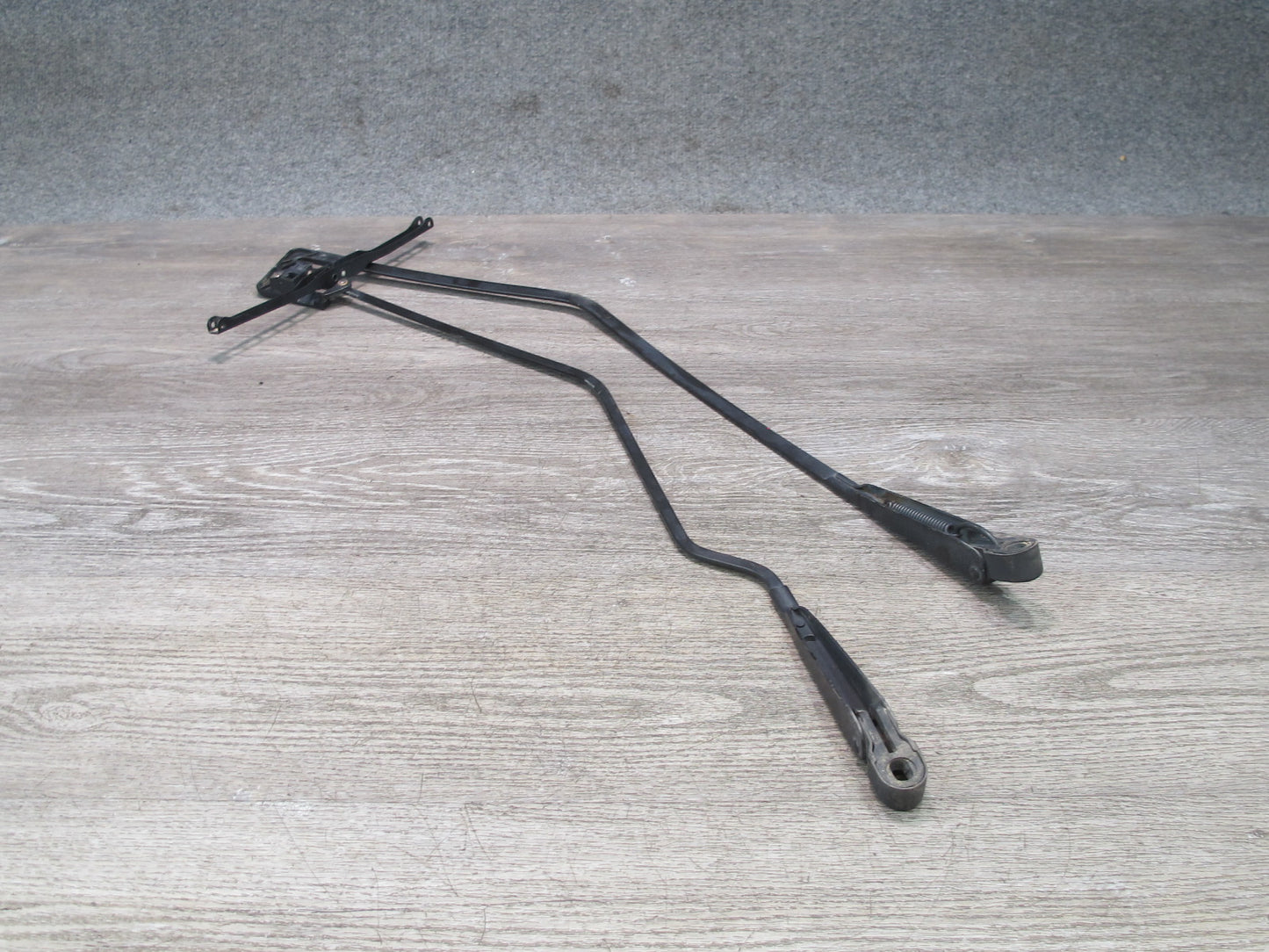 1983-1986 Porsche 928 S Set of 2 Rear Hatch Tailgate Trunk Wiper Arm