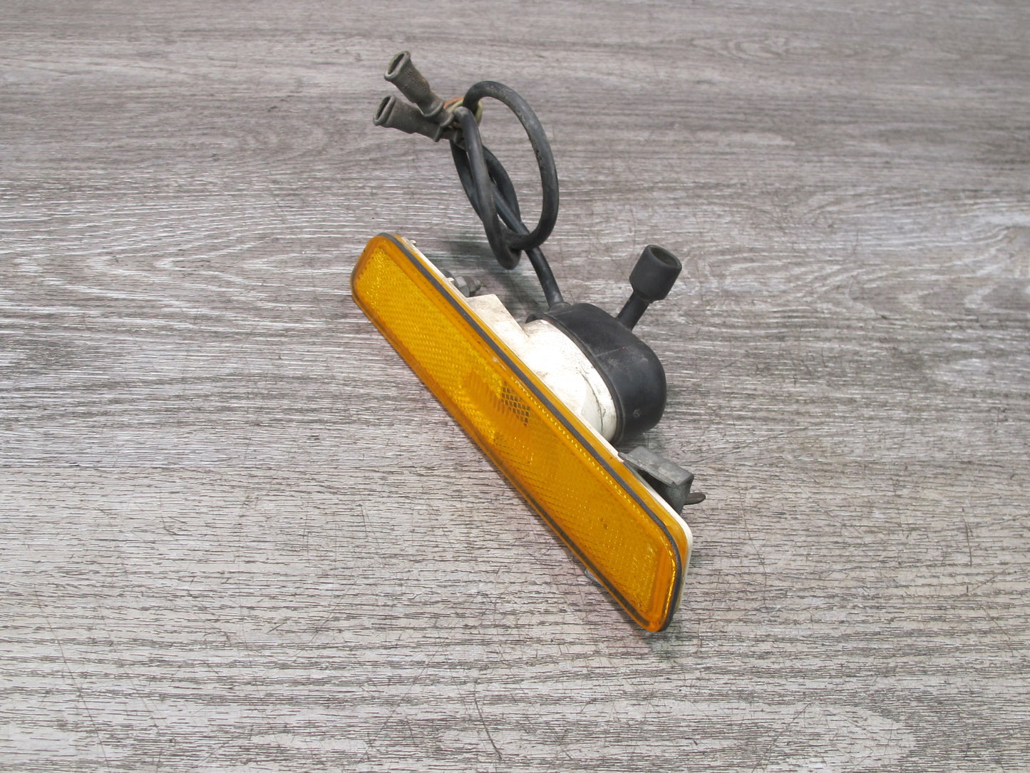1984-1986 Porsche 928 S Set of 2 Front Left & Right Side Marker Light Lamp
