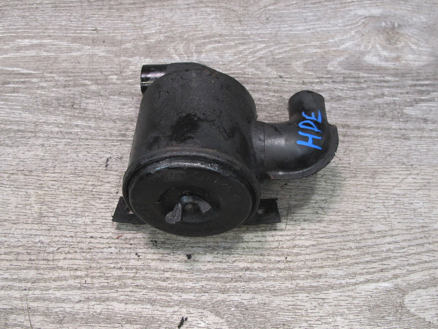 1984-1986 Porsche 928 S Smog Pump Air Cleaner Filter Canister 92811314500