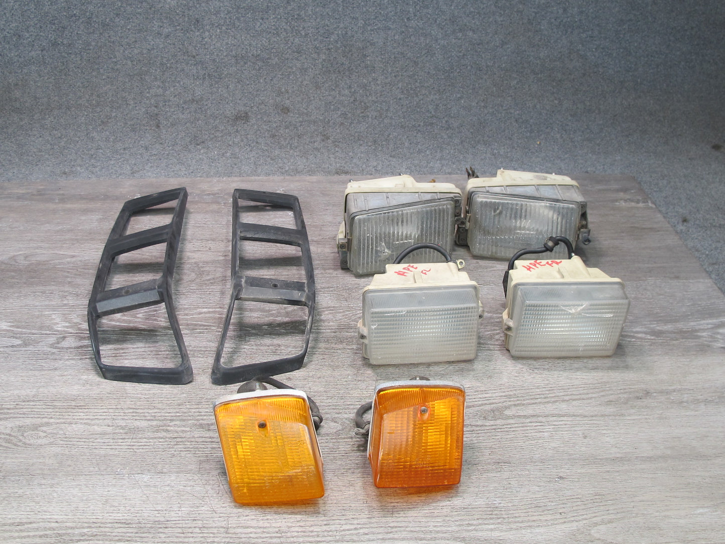 1978-1986 Porsche 928 S Front Left & Right Side Fog Light Turn Signal Lamp Set