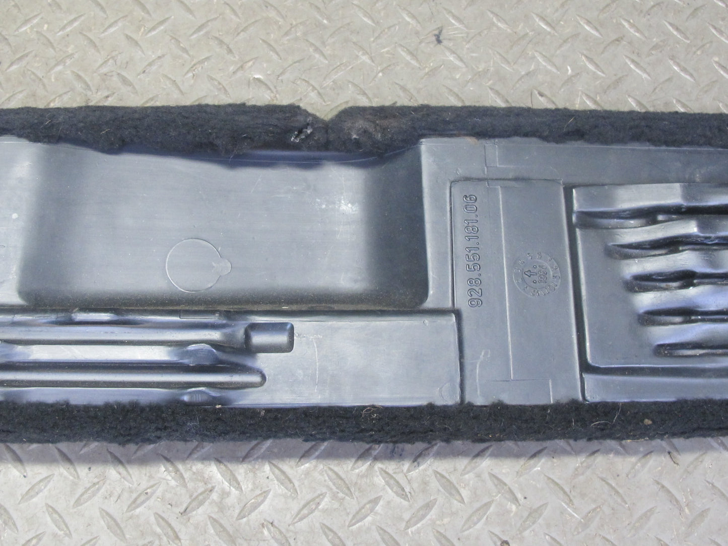 1984-1991 Porsche 928 S Rear Trunk Tool Holder Carpet Cover 92855118106