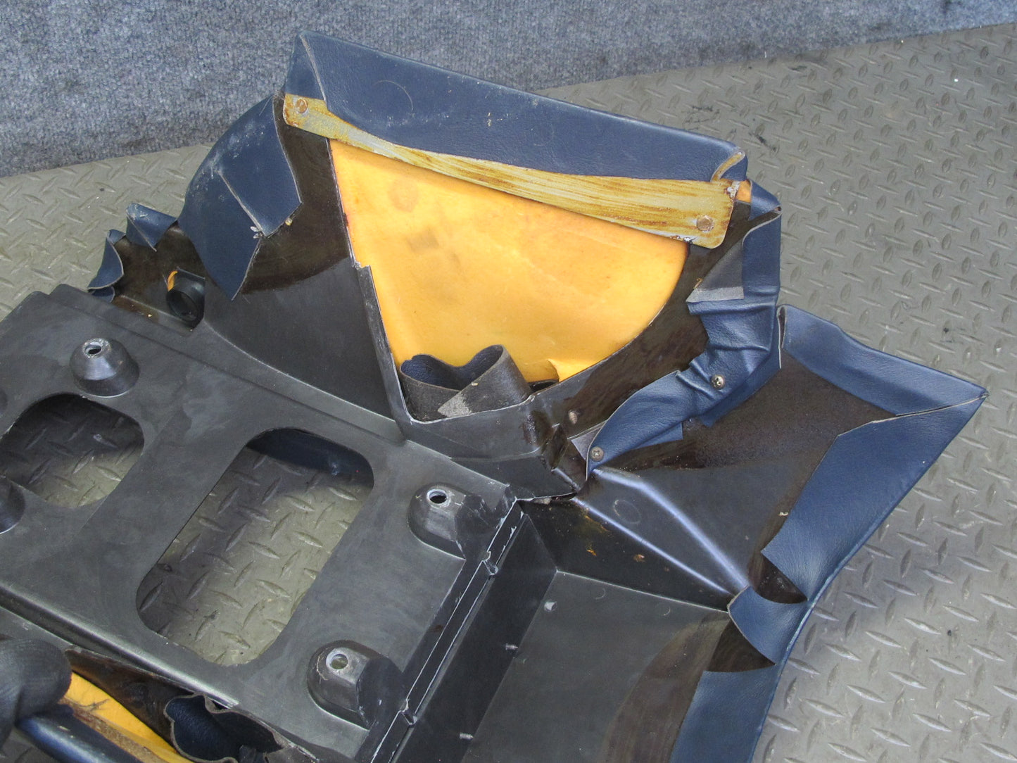 1983-1991 Porsche 928 S Rear Center Console Armrest Storage Compartment Blue