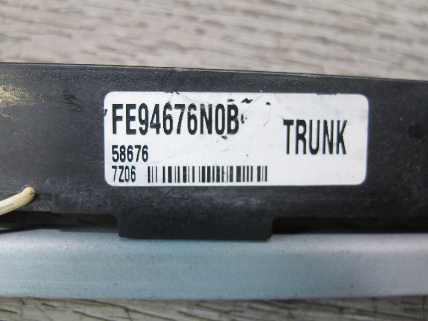 04-11 Mazda RX-8 Keyless Entry Antenna FE94-67-6N0B OEM