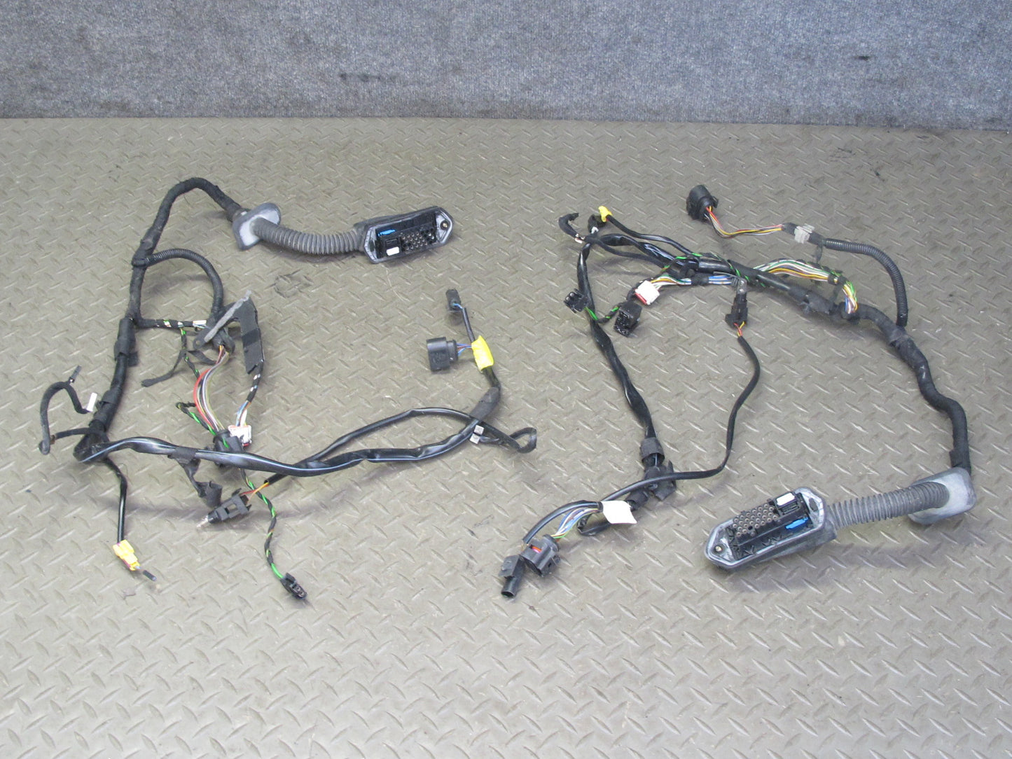 1999-2005 Porsche 911 Carrera 996 Left & Right Door Wire Wiring Harness Set of 2
