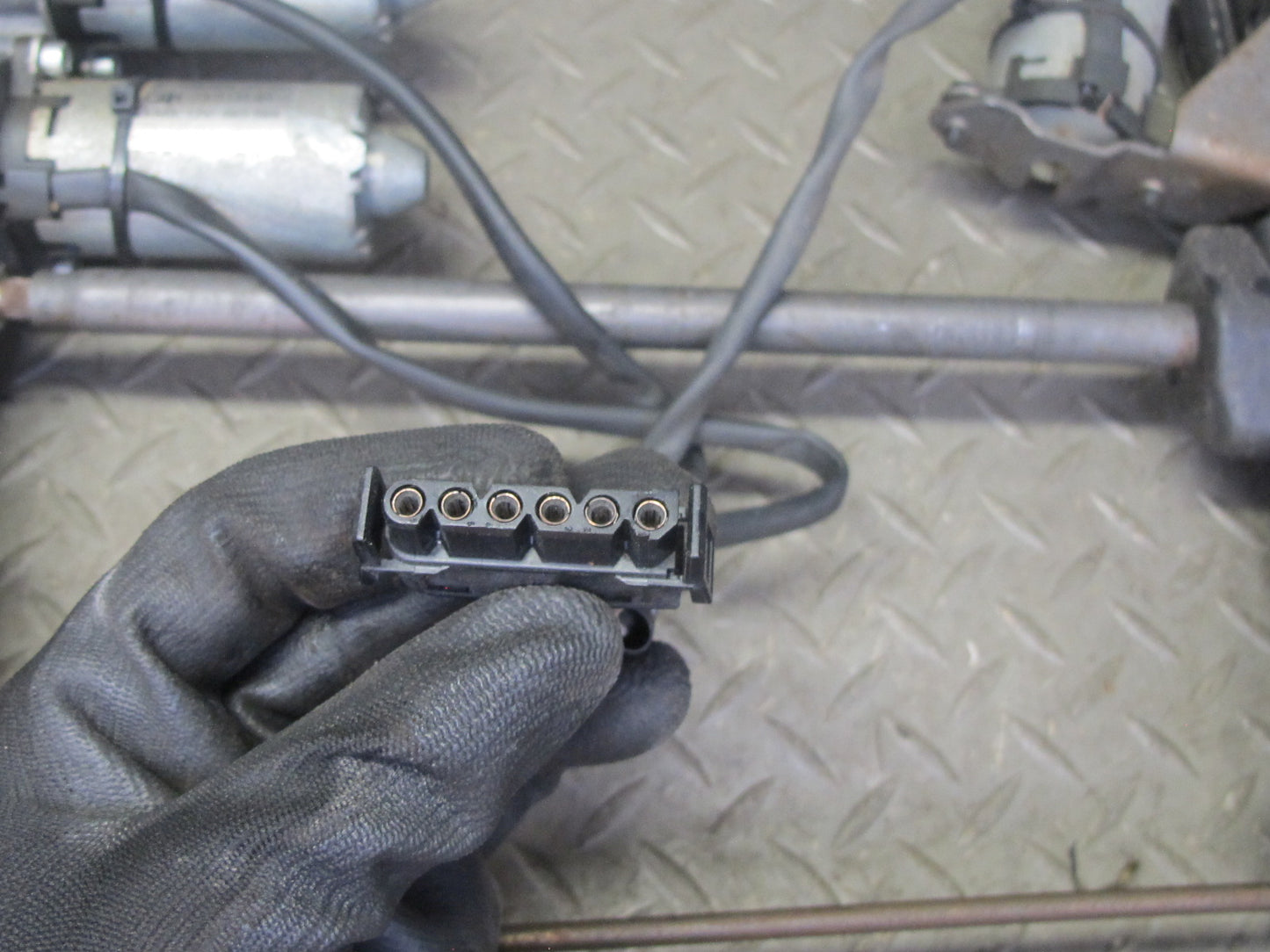 1999-2005 Porsche 911 996 Front Right Seat Lower Frame Track Rail w Motors