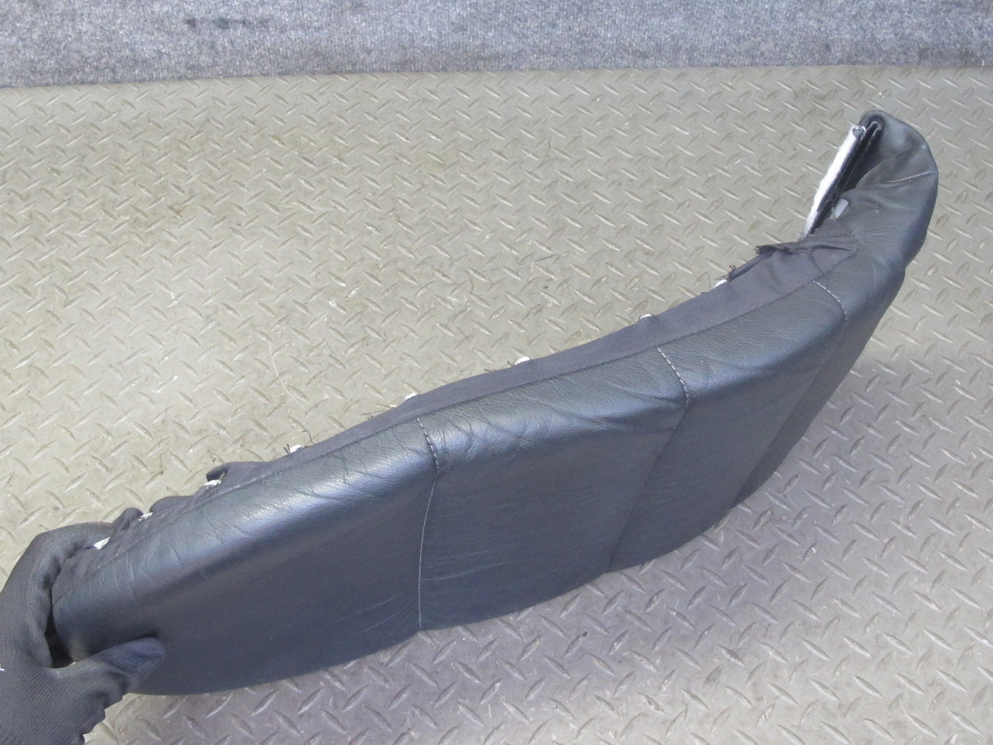 1999-2005 Porsche 911 996 Front Right Upper Seat Backrest Cushion Black