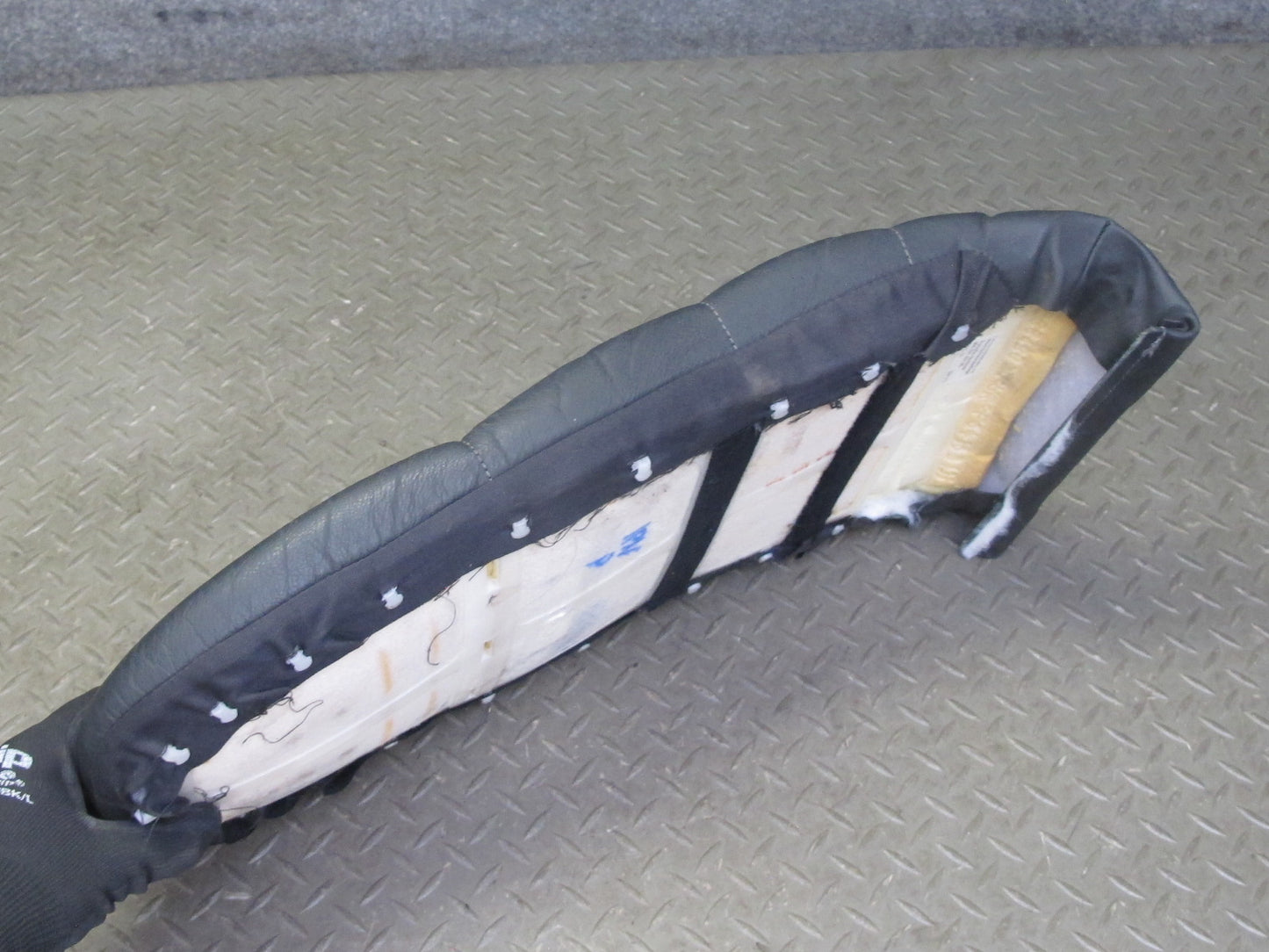 1999-2005 Porsche 911 996 Front Right Upper Seat Backrest Cushion Black