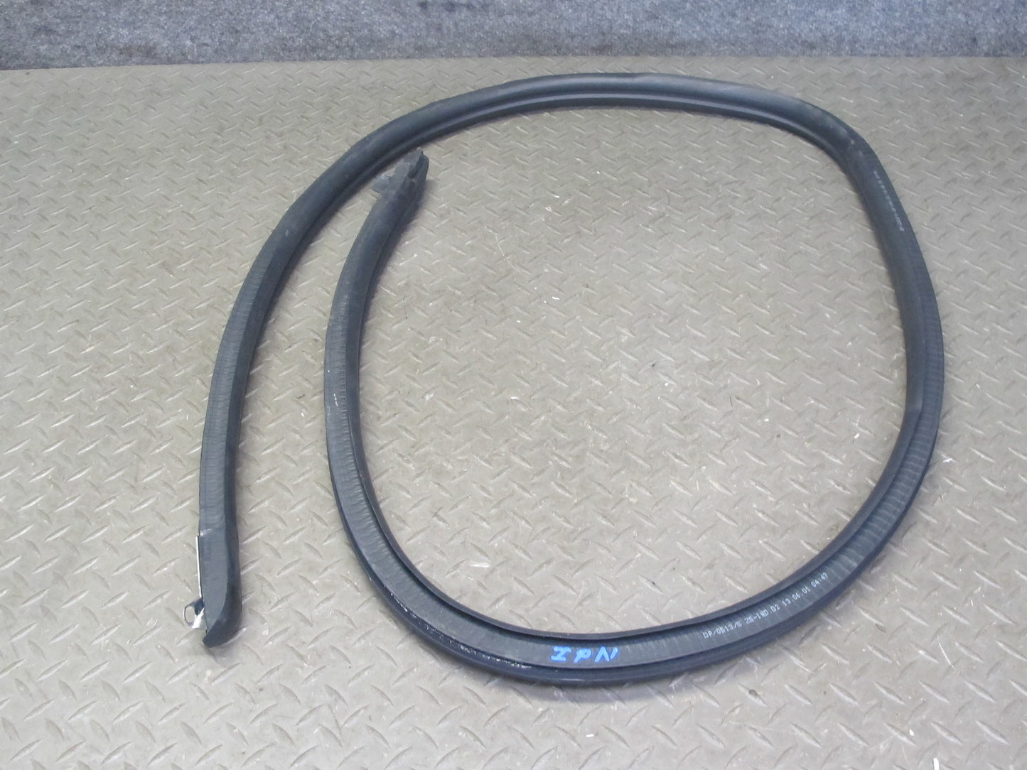 1999-2005 Porsche 911 996 Convertible Door Weatherstrip Rubber Seal Set of 2