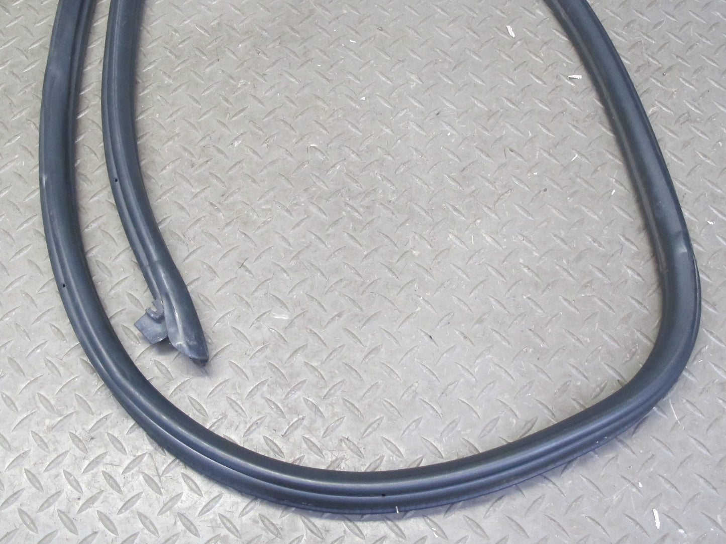 1999-2005 Porsche 911 996 Convertible Door Weatherstrip Rubber Seal Set of 2