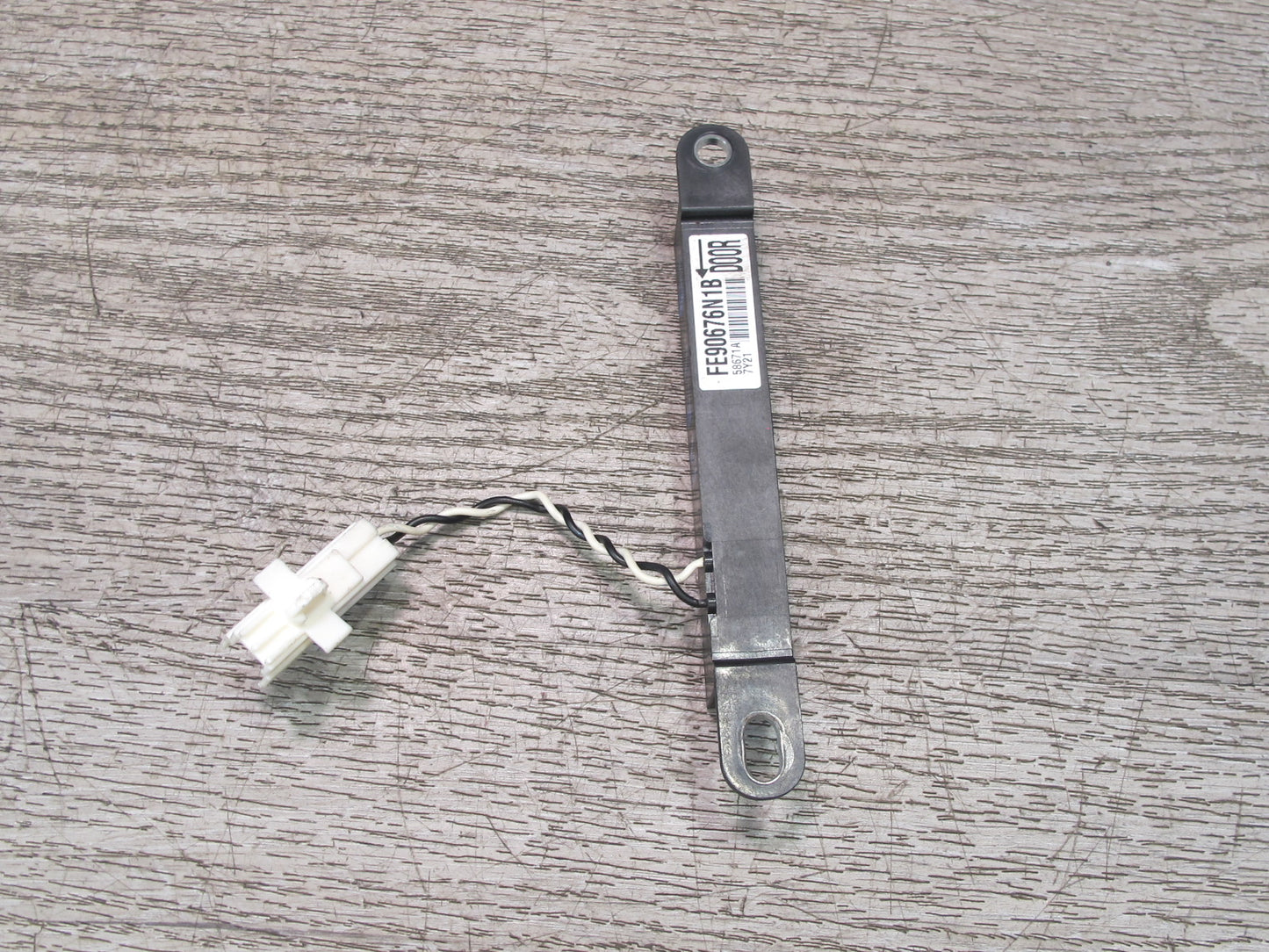 04-11 Mazda RX8 Front Left or Right  Door Keyless Antenna FE90676N1B OEM