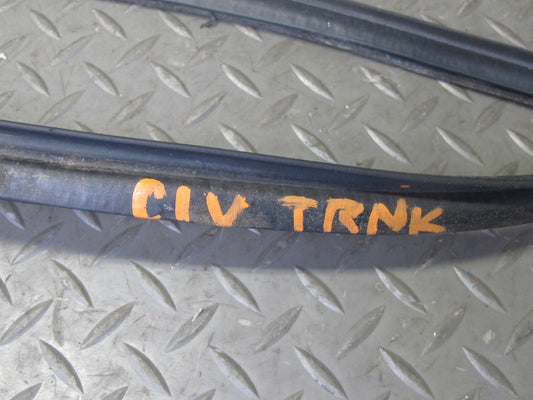 99-01 Isuzu Vehicross Trunk Gate Tailgate Door Weatherstrip Rubber Seal OEM