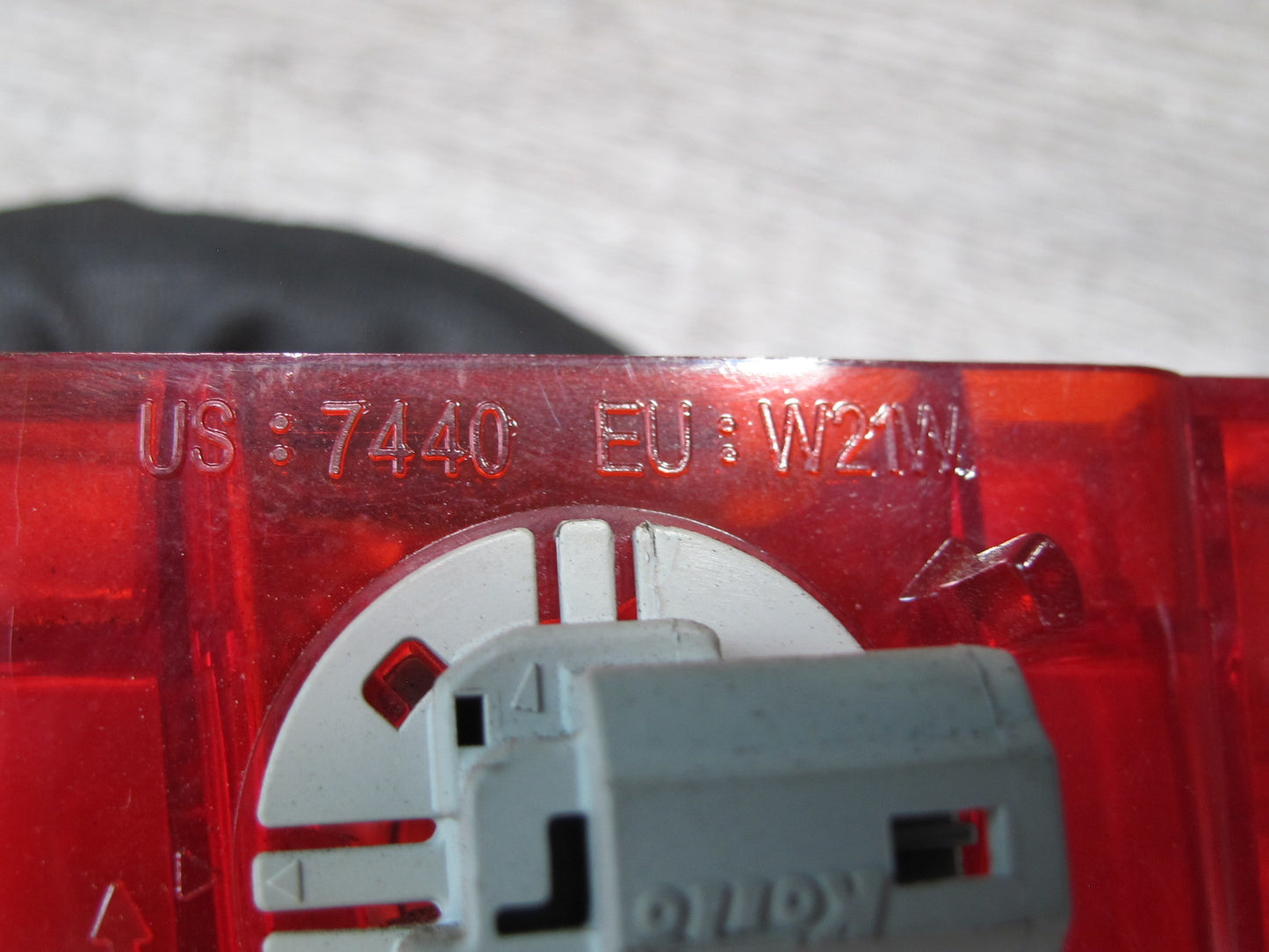 04-11 Mazda RX8 Rear Third 3RD Brake Stop Light Lamp OEM