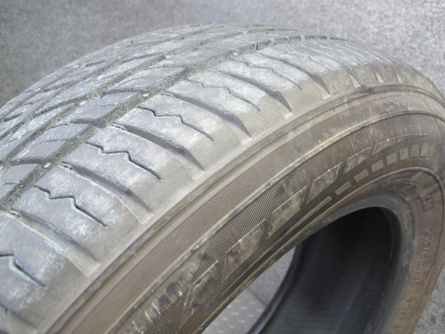 Set of 2 Mavis Highway Touring ALL Season Tire 215/60 R16 99H 0124 10/32 Tread