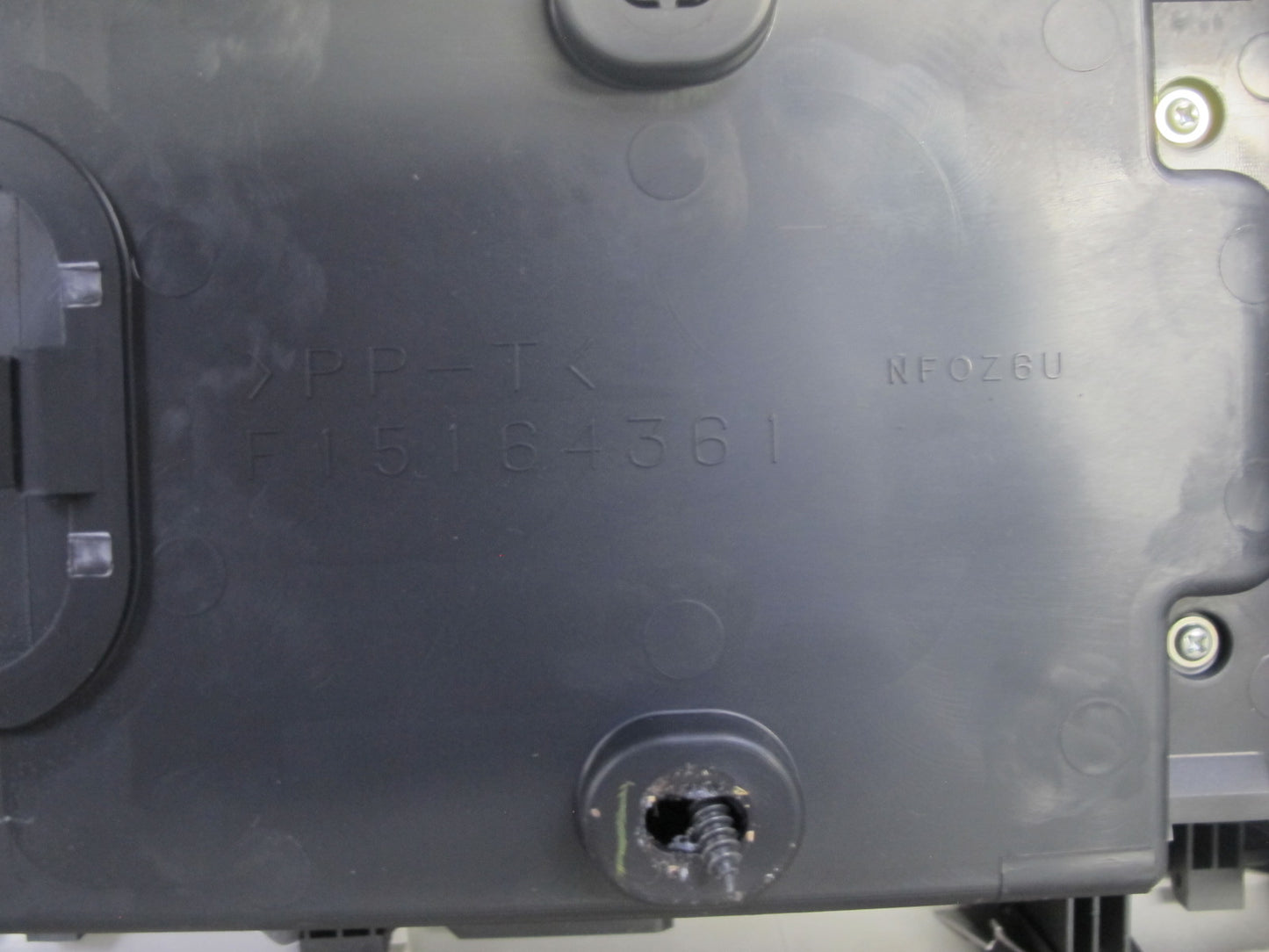 07-08 Mazda RX8 A/T Front & Rear Center Console Shifter Armrest Trim Panel OEM