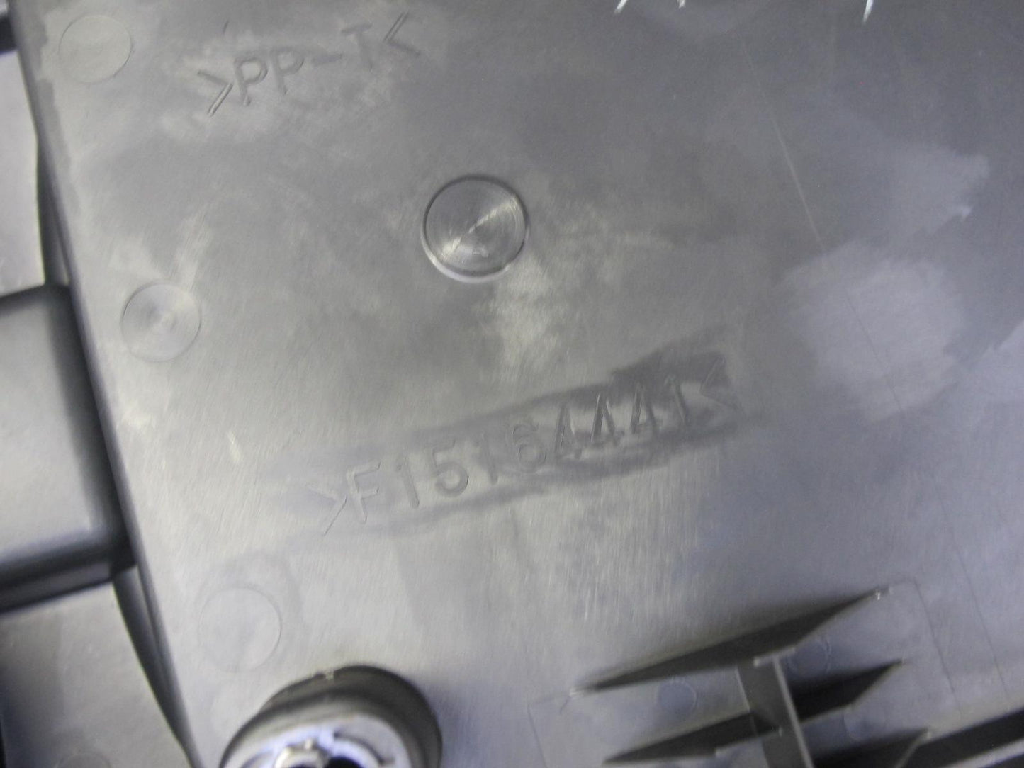 07-08 Mazda RX8 A/T Front & Rear Center Console Shifter Armrest Trim Panel OEM