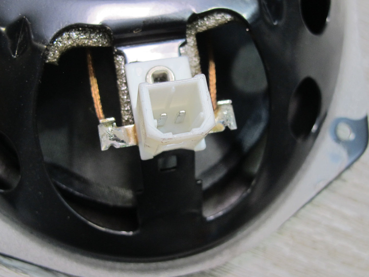 04-11 Mazda RX8 Set of 2 Rear Left & Right Door Speaker F15666960 OEM