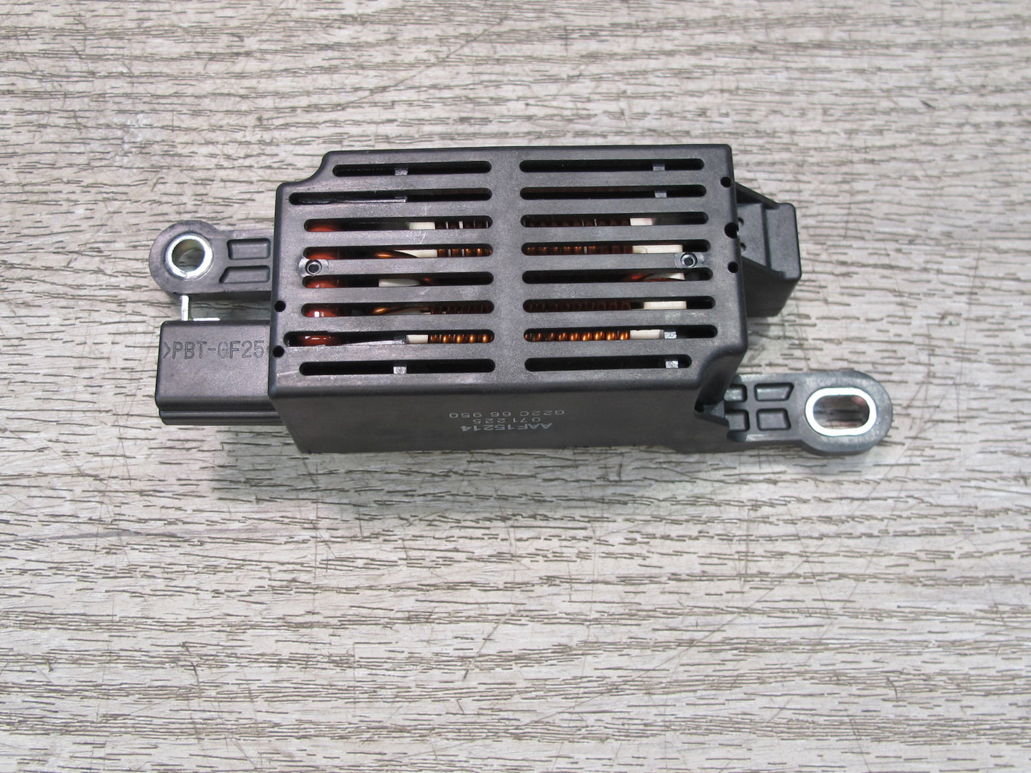 04-11 Mazda RX8  Audio Noise Filter G22C66950 OEM