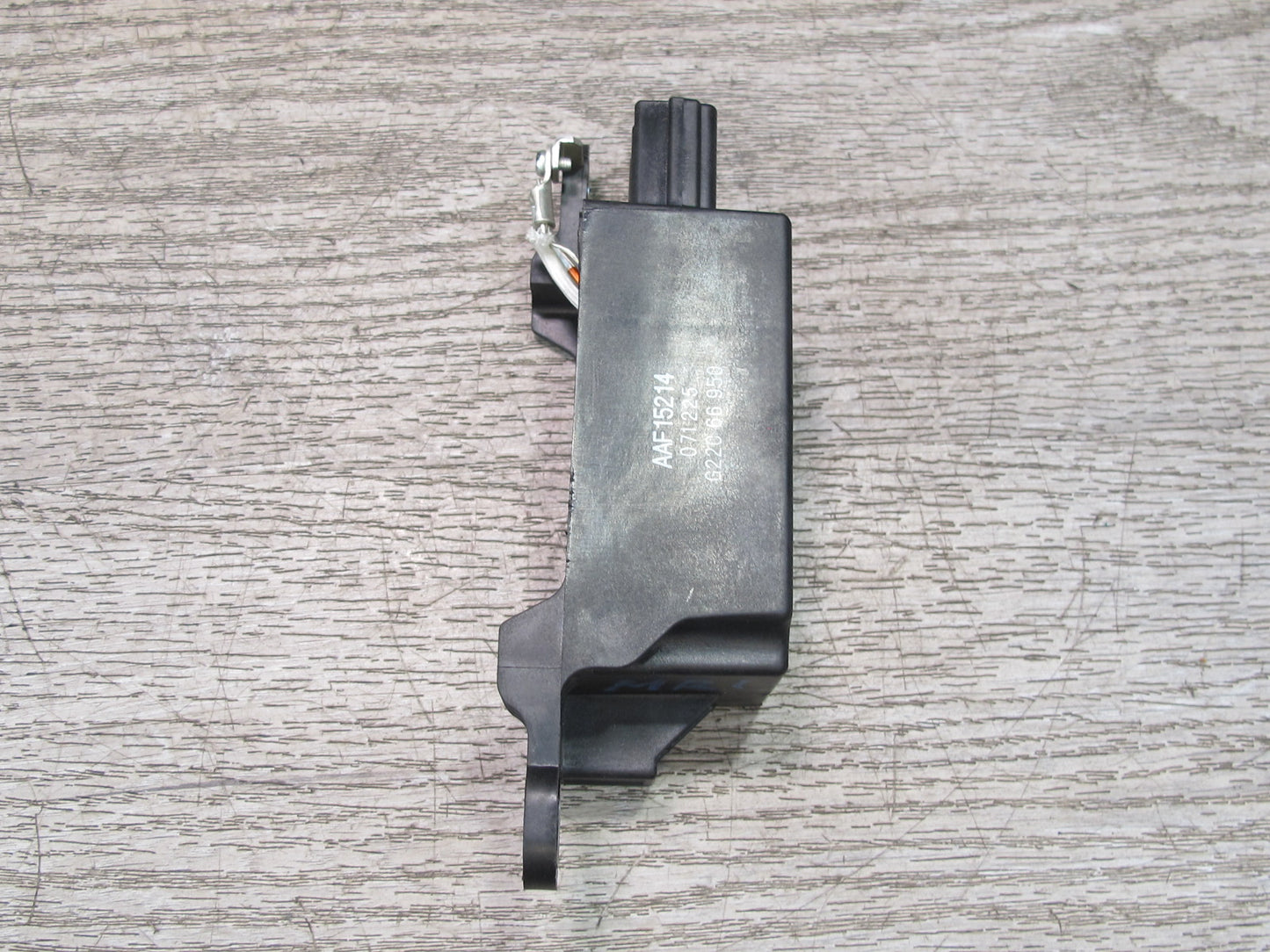 04-11 Mazda RX8  Audio Noise Filter G22C66950 OEM