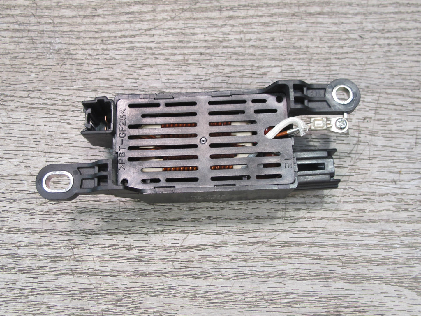 04-11 Mazda RX8  Audio Noise Filter G22C66950 OEM