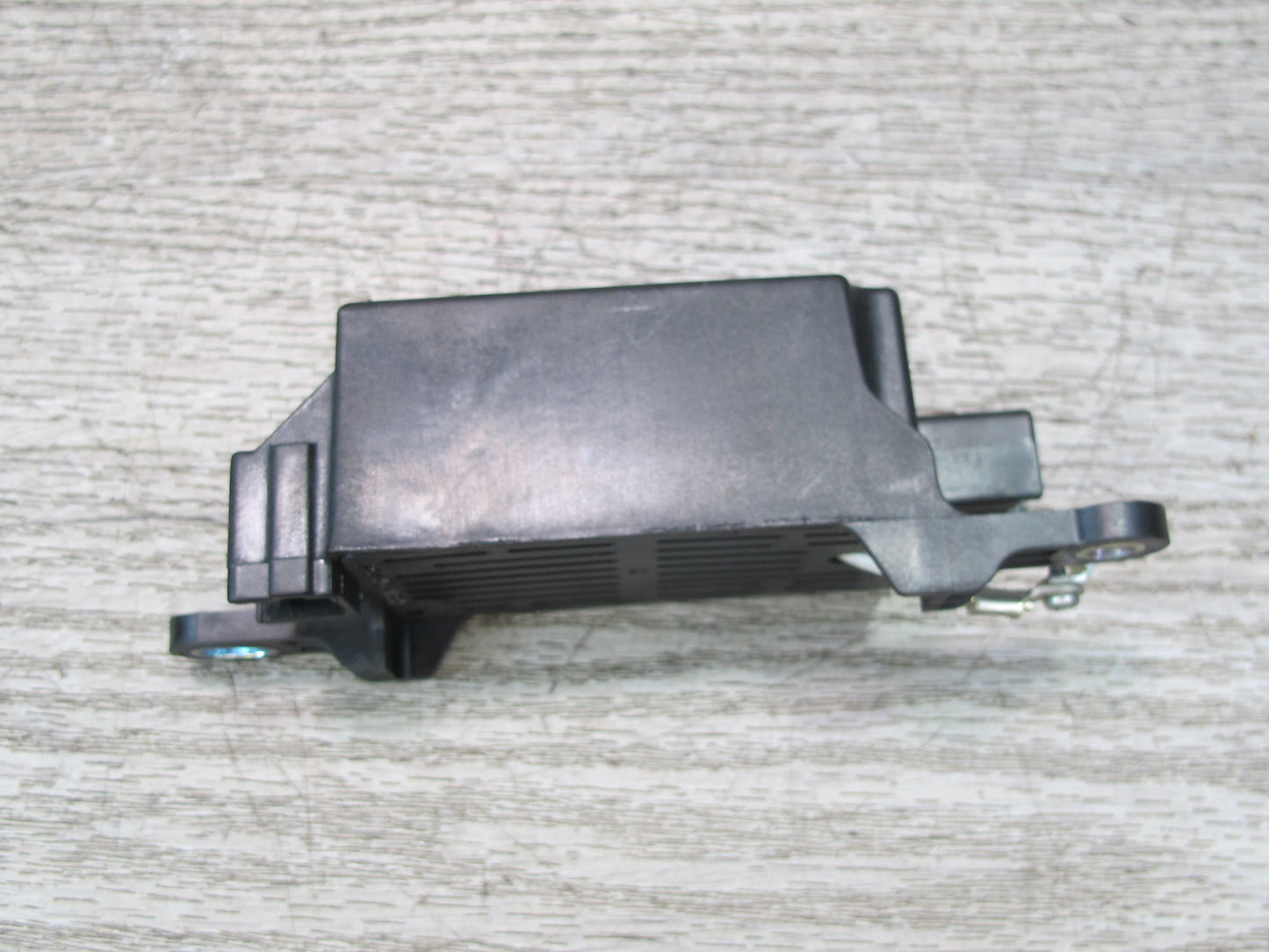 04-11 Mazda RX8  Audio Noise Filter G22C66950 OEM