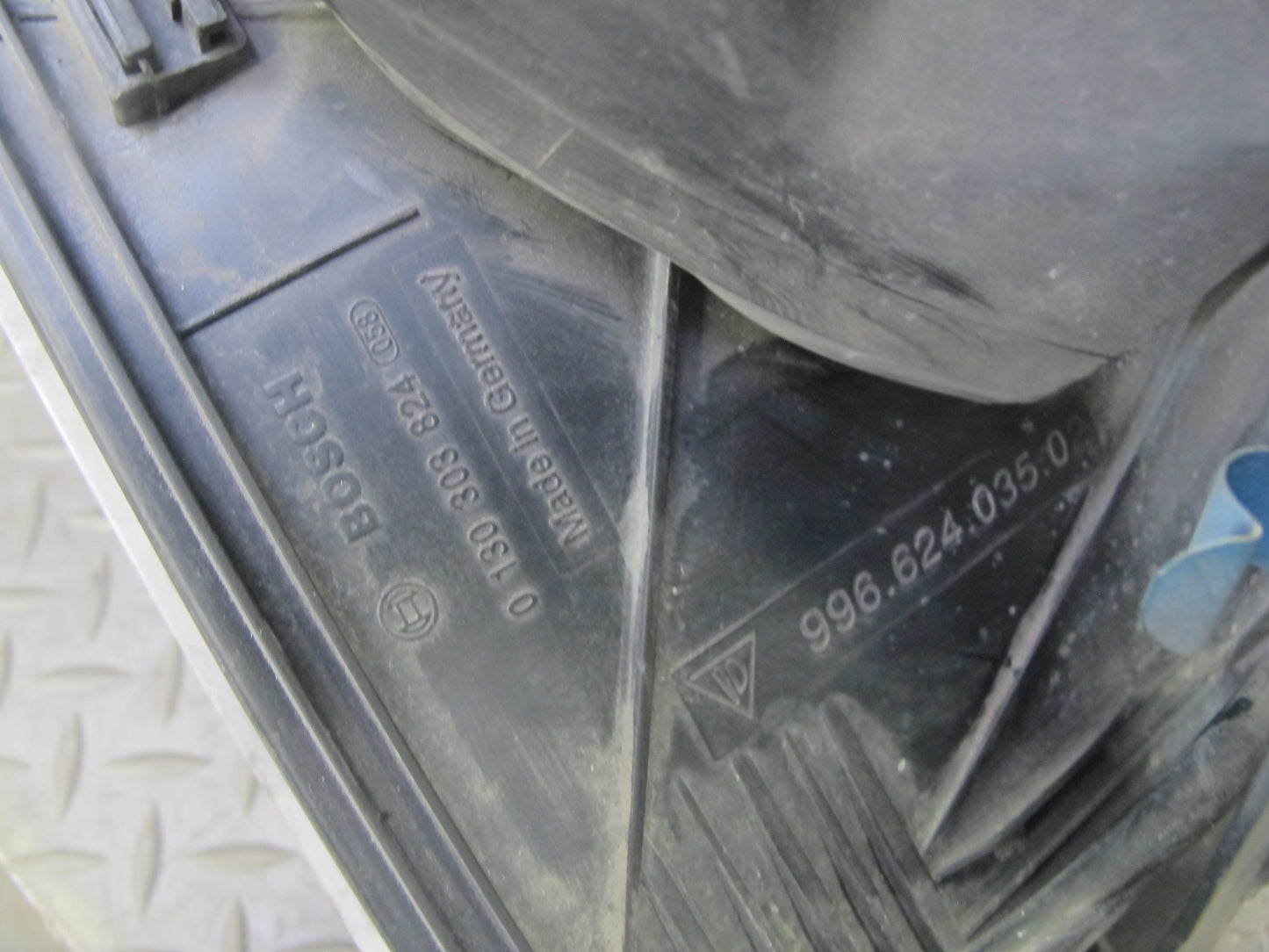 2002-2005 Porsche 911 996 3.6L Engine Left Cooling Radiator A/C Condenser Shroud