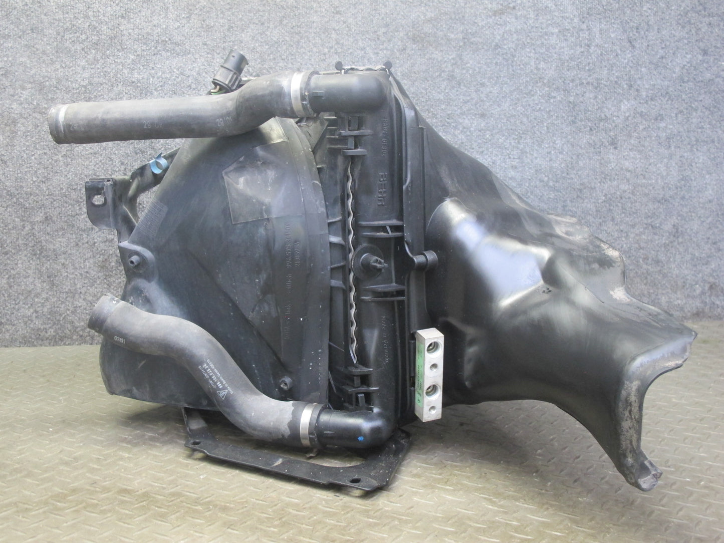 2002-2005 Porsche 911 996 3.6L Engine Left Cooling Radiator A/C Condenser Shroud