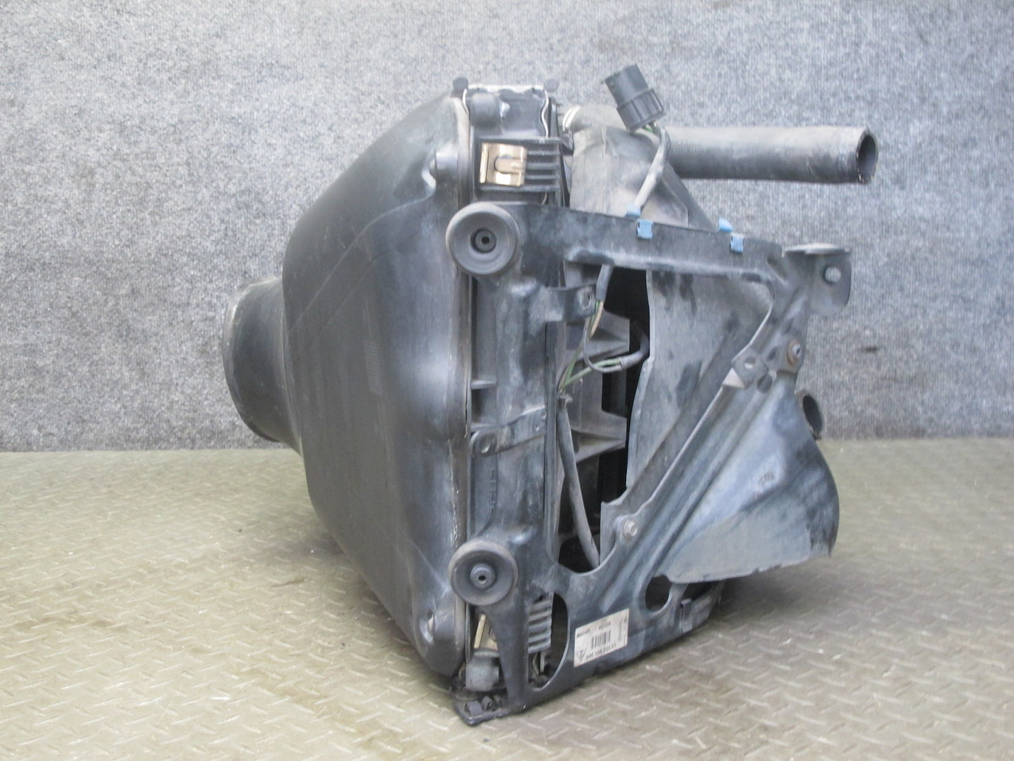 2002-2005 Porsche 911 996 3.6L Engine Left Cooling Radiator A/C Condenser Shroud