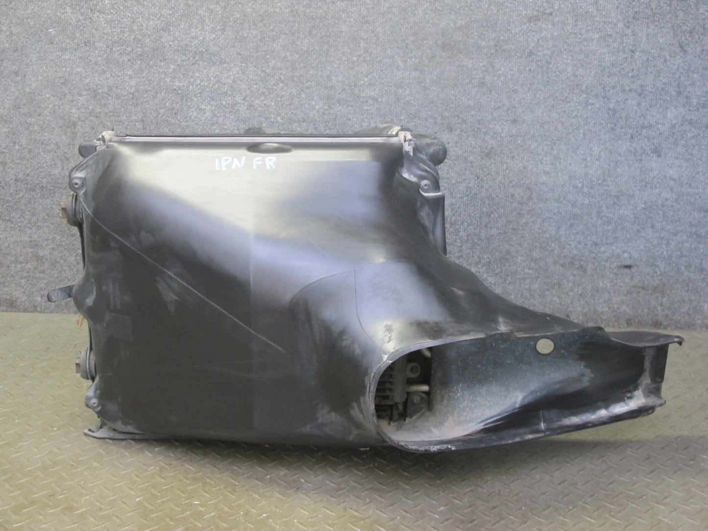 2002-2005 Porsche 911 996 3.6 Engine Right Cooling Radiator A/C Condenser Shroud