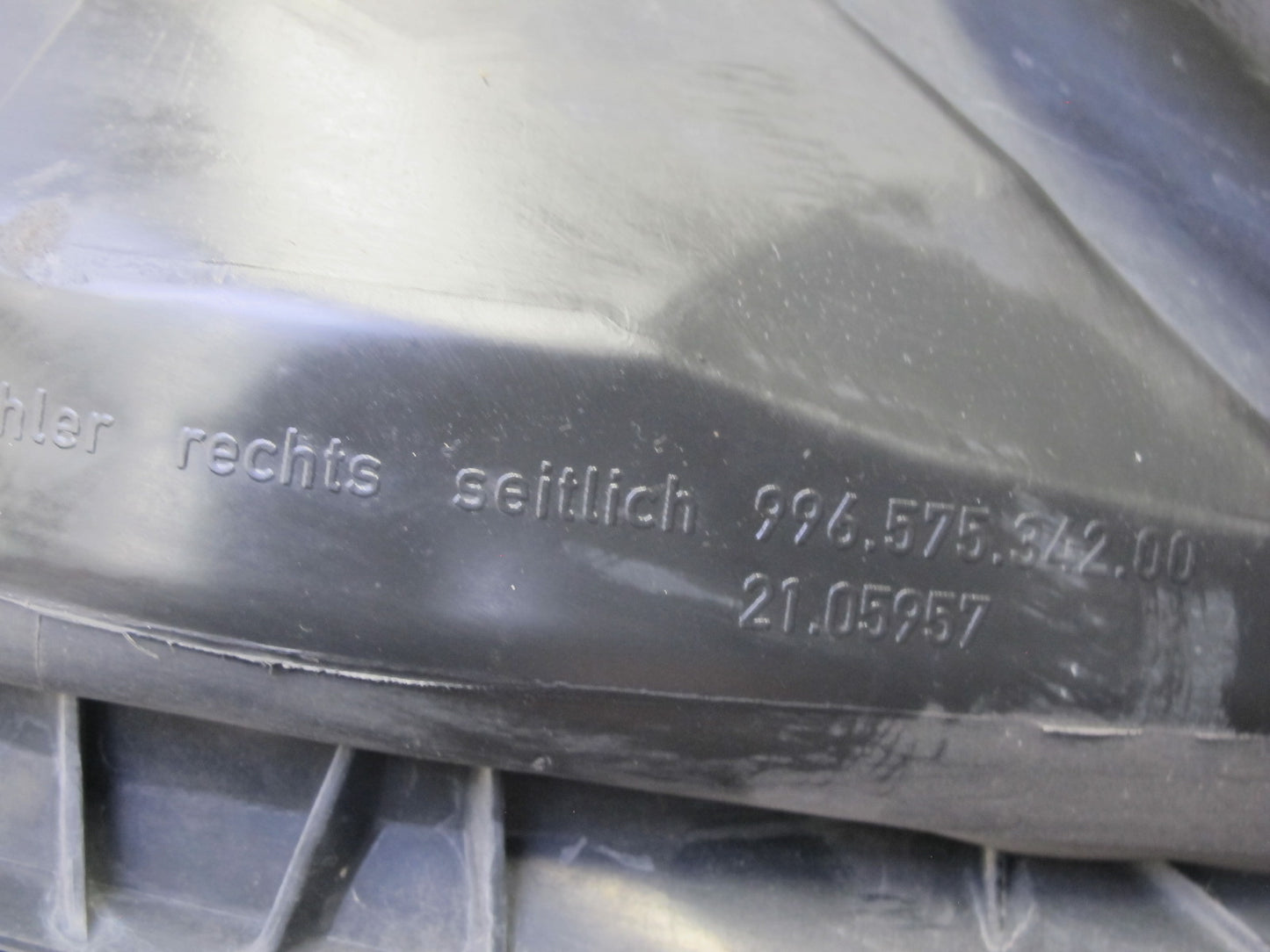 2002-2005 Porsche 911 996 3.6 Engine Right Cooling Radiator A/C Condenser Shroud