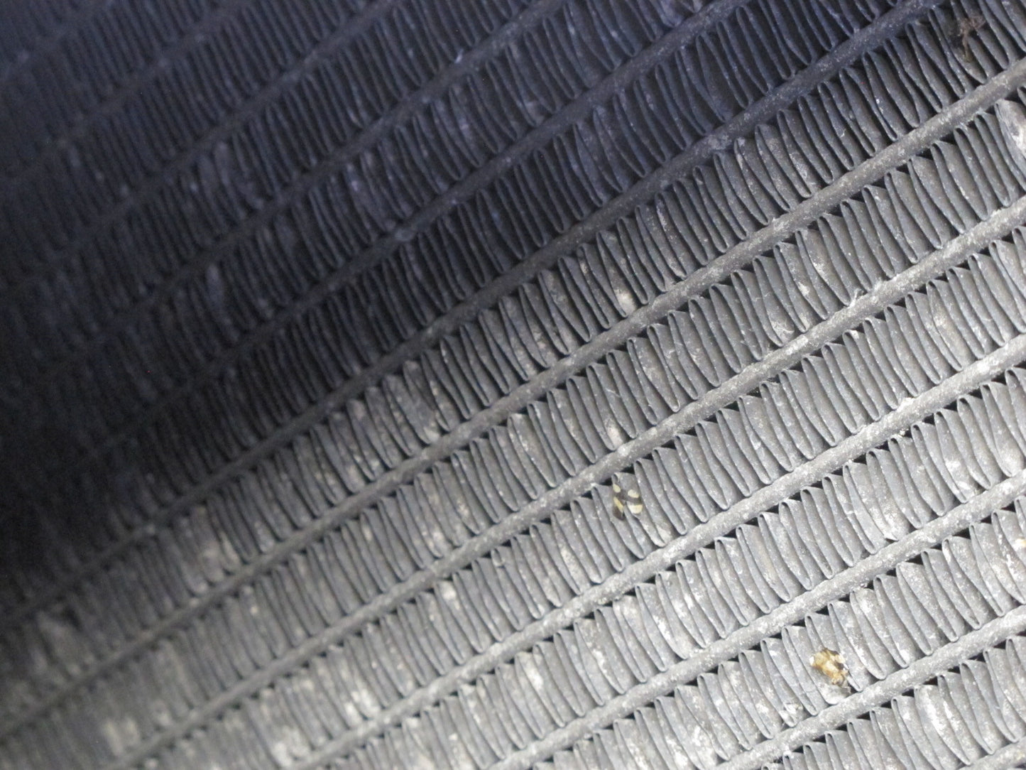 2002-2005 Porsche 911 996 3.6 Engine Right Cooling Radiator A/C Condenser Shroud