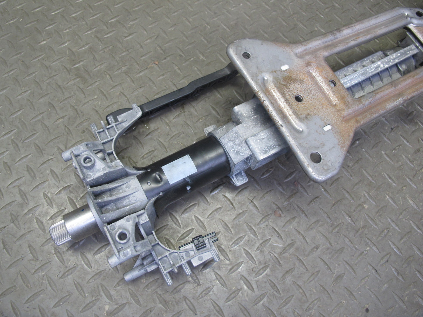 2008-2013 BMW E90 E91 E92 E93 M3 328i 335i Steering Column w Shaft 6780274