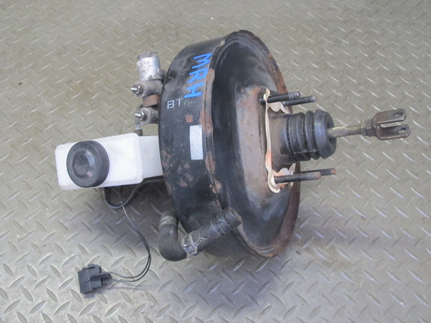 86-88 Mazda RX7 FC3S NON Turbo Brake Master Cylinder Booster Fluid Reservoir OEM