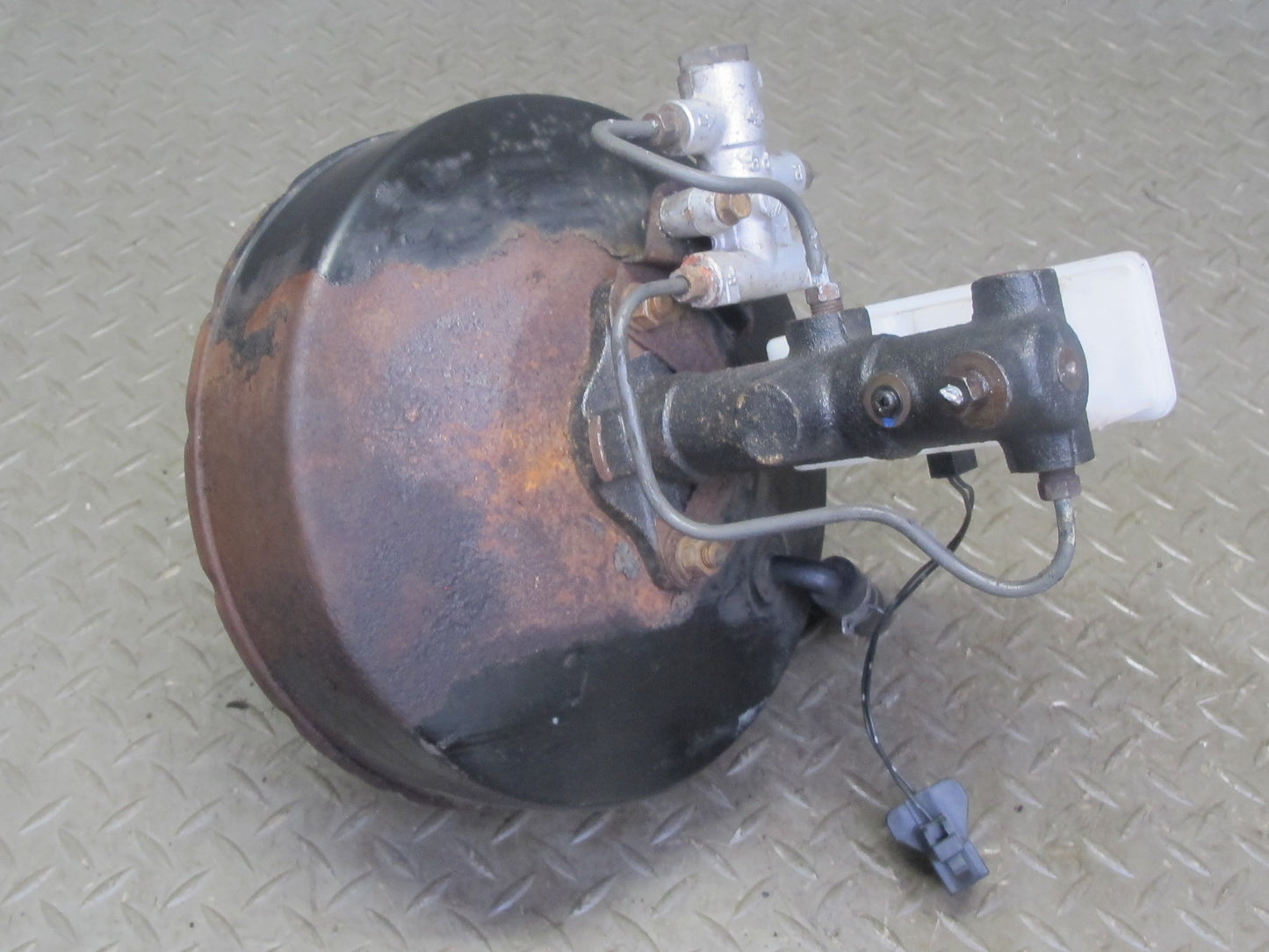 86-88 Mazda RX7 FC3S NON Turbo Brake Master Cylinder Booster Fluid Reservoir OEM