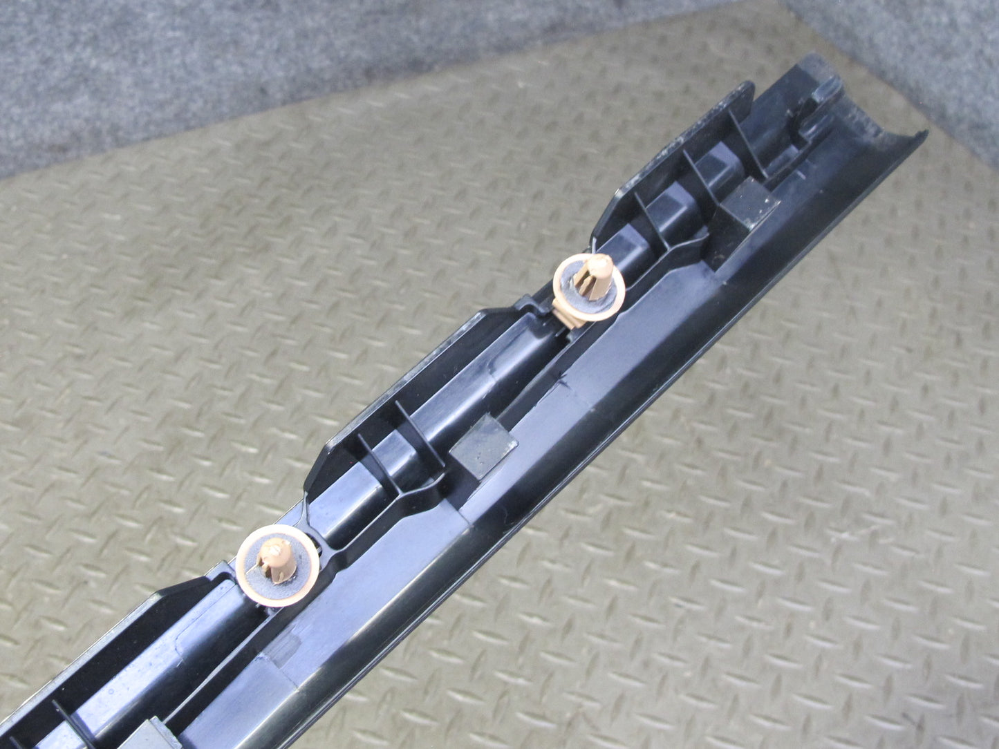 2008-2014 BMW E71 E72 X6 X6M Left & Right B Pillar Lower Trim Panel Set of 2