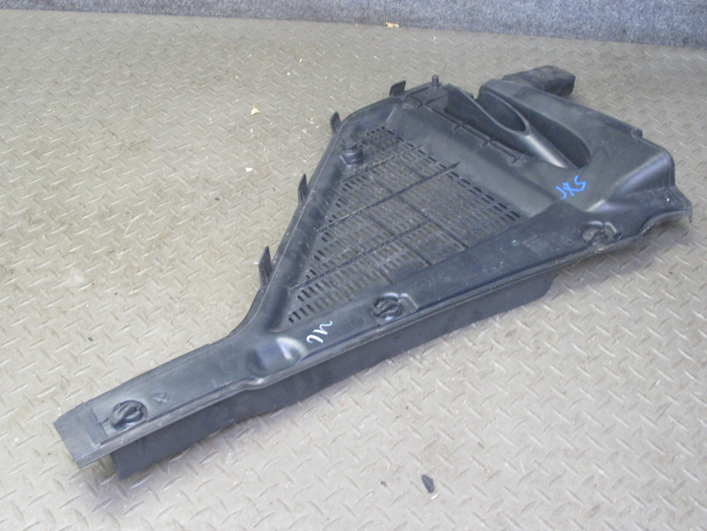 08-14 BMW E71 E72 X6 X6M Front Windshield Left & Right Vent Cowl Grille Set
