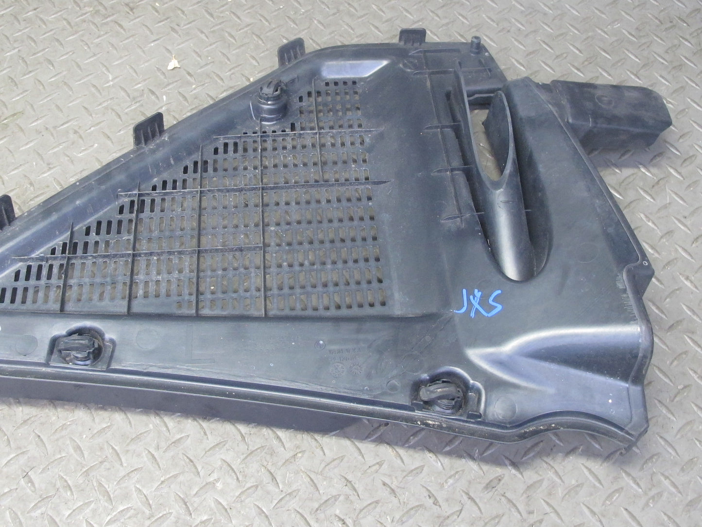 08-14 BMW E71 E72 X6 X6M Front Windshield Left & Right Vent Cowl Grille Set