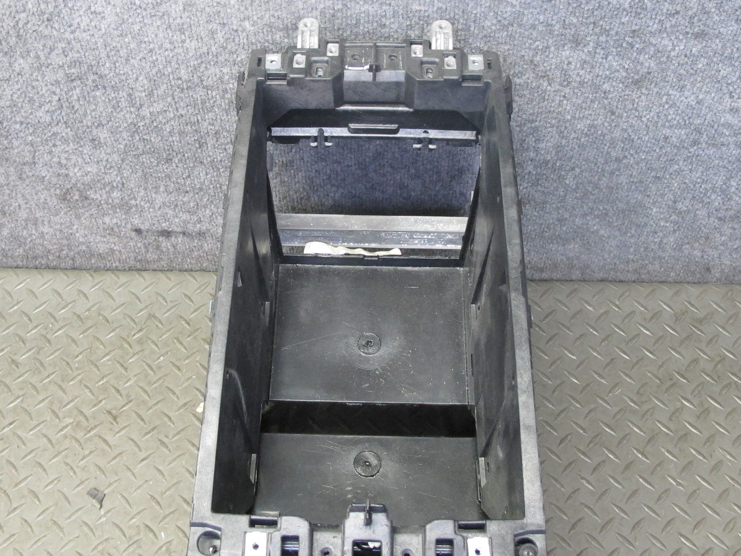 2008-2014 BMW E71 X6 X6M Center Console Mount Bracket Support Panel