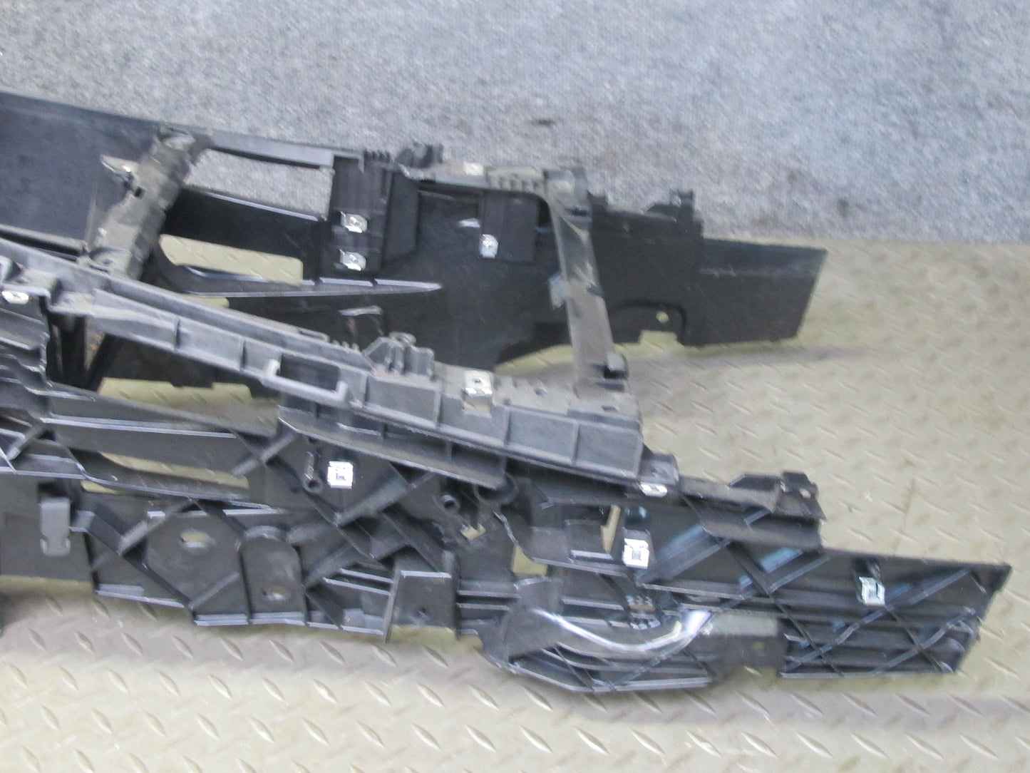 2008-2014 BMW E71 X6 X6M Center Console Mount Bracket Support Panel