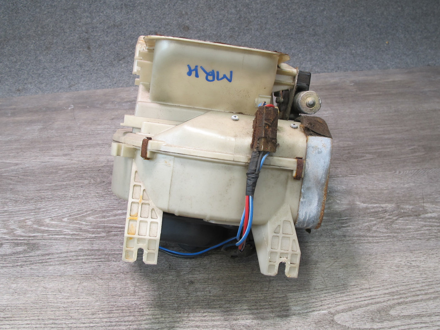 1988 Mazda RX7 FC3S M/T A/C Hvac Blower Motor Fan Box Assy FB05-61-140 OEM